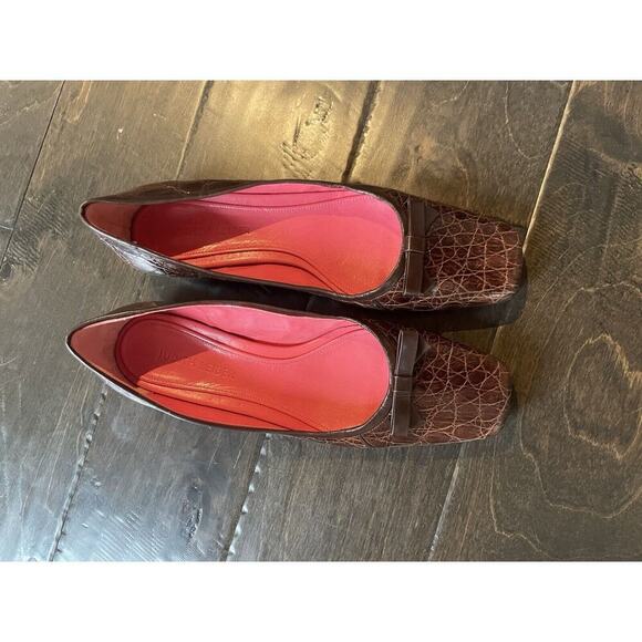 Judith Lieber Embossed Croc Pumps Size 8 - Picture 3 of 6